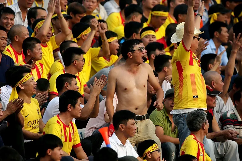 Quốc Thiện Esele tỏa sáng, Nam Định trụ hạng thành công ảnh 1