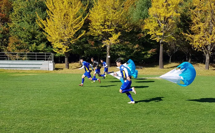 Buổi tập của đội tuyển Việt Nam tại Paju. Ảnh: Đoàn Nhật