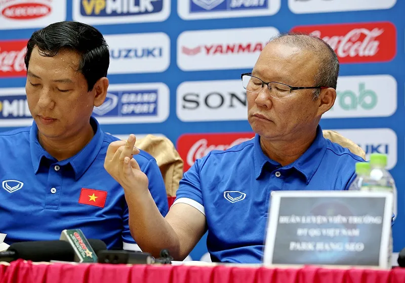 Ông Park không quá lo ngại sau trận tập huấn đầu tiên. Ảnh: MINH HOÀNG