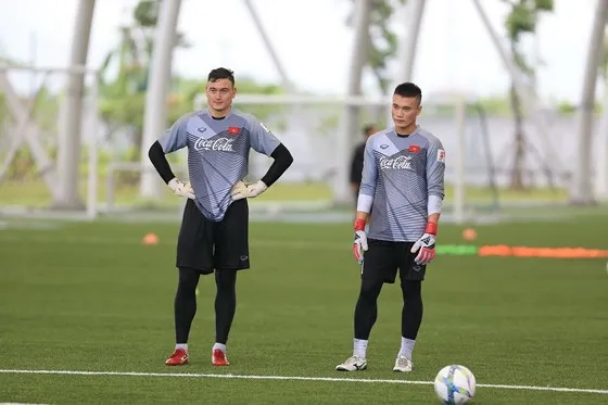 Đặng Văn Lâm hạ quyết tâm dự AFF Cup 2018 ảnh 1