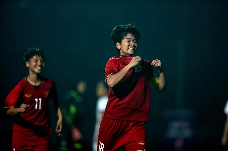 Tuyết Ngân tỏa sáng cùng đội U19 nữ Việt Nam ở vòng loại. Ảnh: MINH HOÀNG