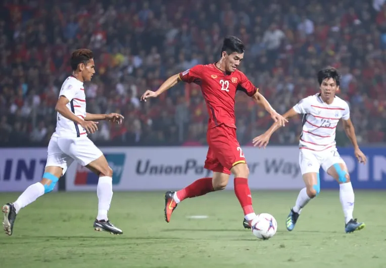  Việt Nam - Campuchia 3-0: Lấy ngôi đầu bảng ảnh 3