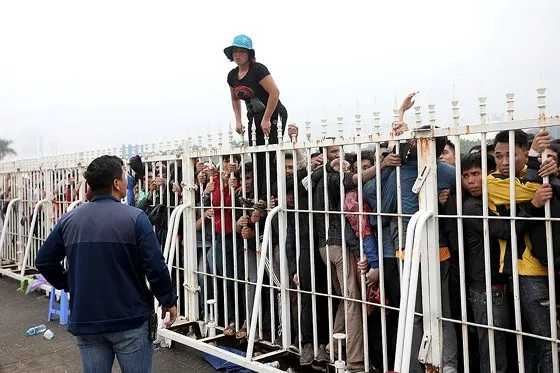 Sẽ không còn hình ảnh chen chúc xếp hàng hay vấn nạn vé chợ đen. Ảnh: MINH HOÀNG