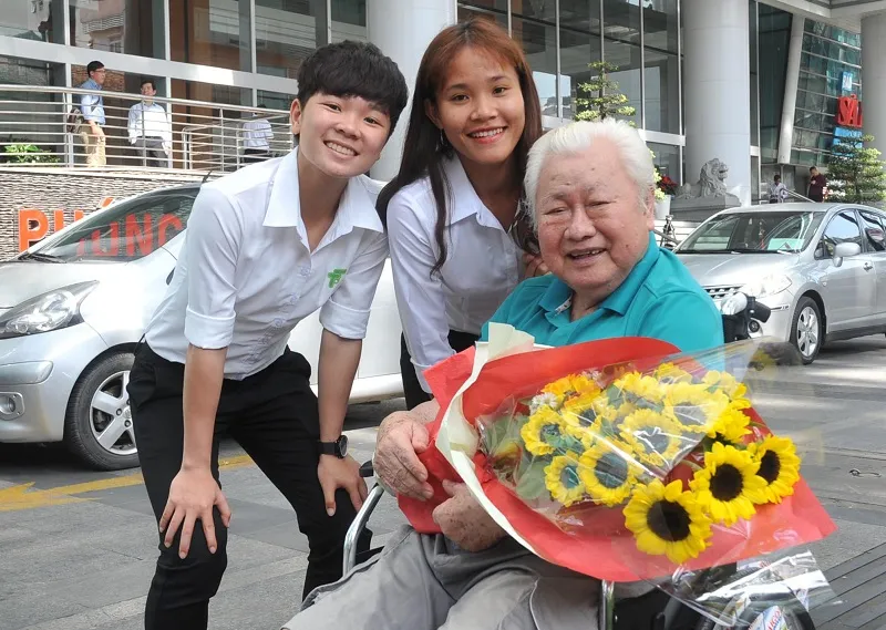 Chương trình thăm hỏi, tặng quà Tết cho các cựu tuyển thủ ảnh 9