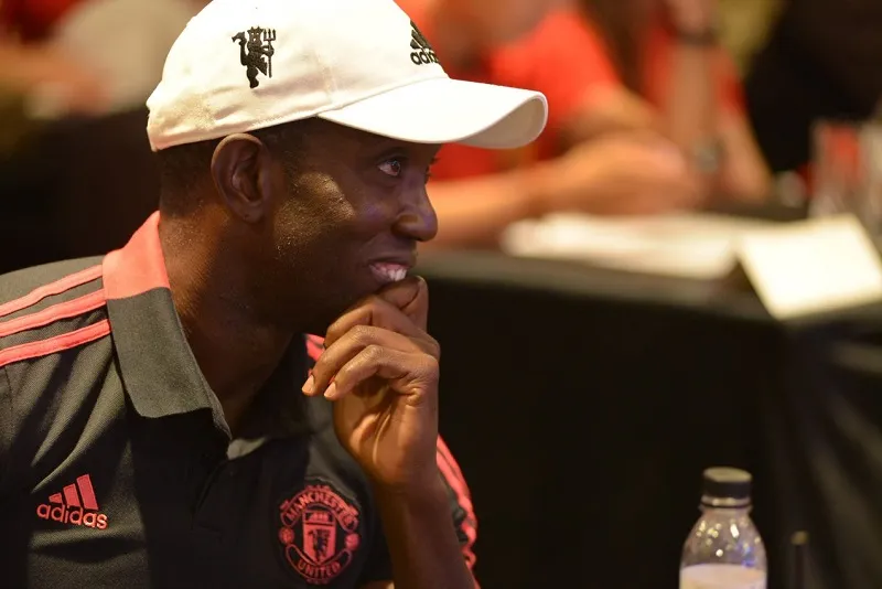 Dwight Yorke: “Cầu thủ Việt Nam cần va chạm ở những giải đấu lớn” ảnh 1