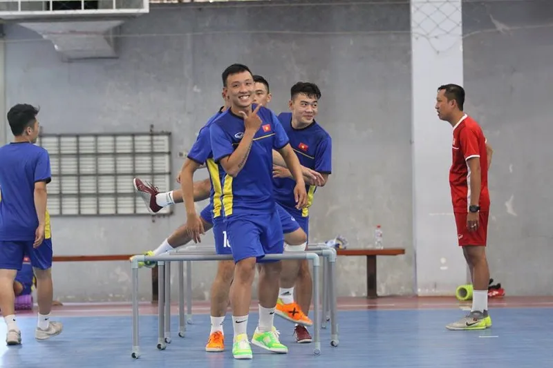 6 cầu thủ futsal Việt Nam đi “du học” tại Tây Ban Nha ảnh 2