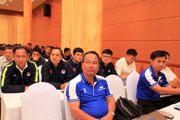 Có 3 trọng tài không vượt qua được bài kiểm tra thể lực ảnh 1