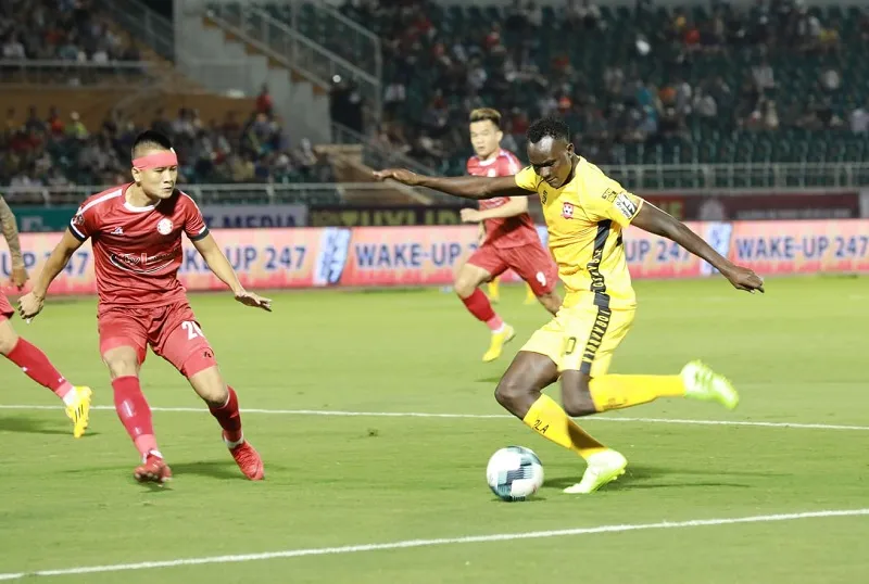 Thi đấu trên sân khách nhưng Hải Phòng là đội kiểm soát bóng nhiều hơn. Ảnh: NGUYỄN HOÀNG