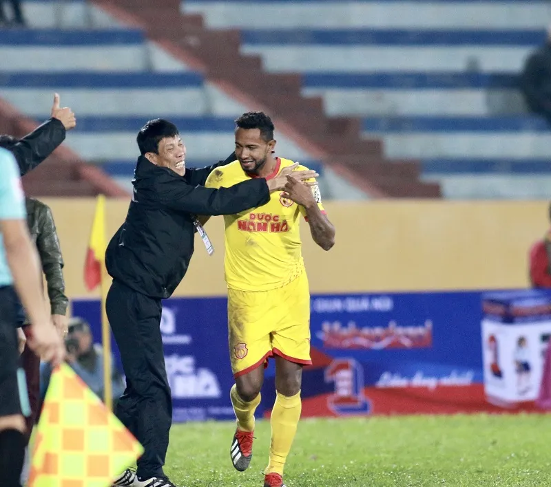 CLB Nam Định giành chiến thắng ấn tượng ảnh 1