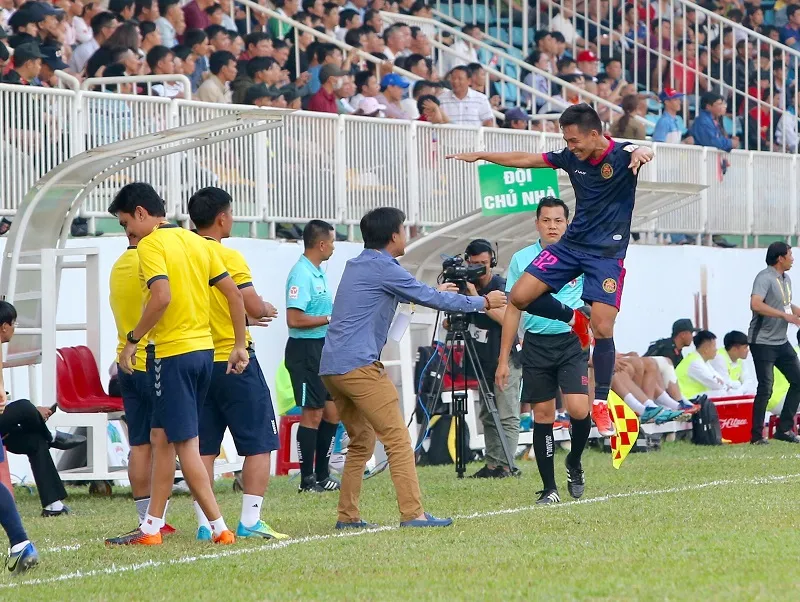 Phòng ngự hớ hênh, HA.GL thua trận thứ 2 liên tiếp trên sân nhà ảnh 2