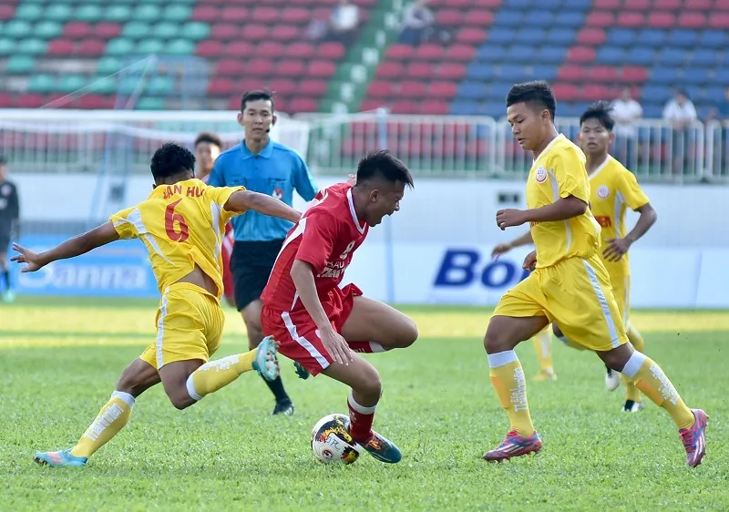 U19 SLNA và Hà Nội cùng giành chiến thắng ảnh 1