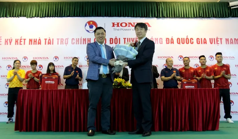 Honda Việt Nam đồng hành cùng các đội tuyển bóng đá Việt Nam ảnh 2