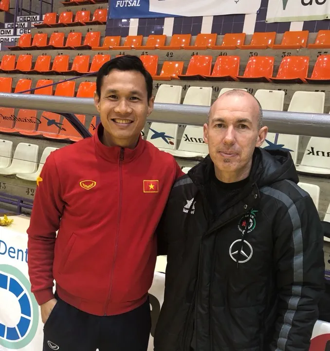 HLV Nguyễn Bảo Quân và những ngày du học tại Tây Ban Nha ảnh 1