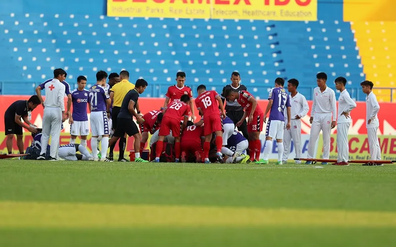 Cầu thủ Nguyễn Hùng Thiện Đức được chuyển đến bệnh viện 115 (TPHCM) ảnh 5