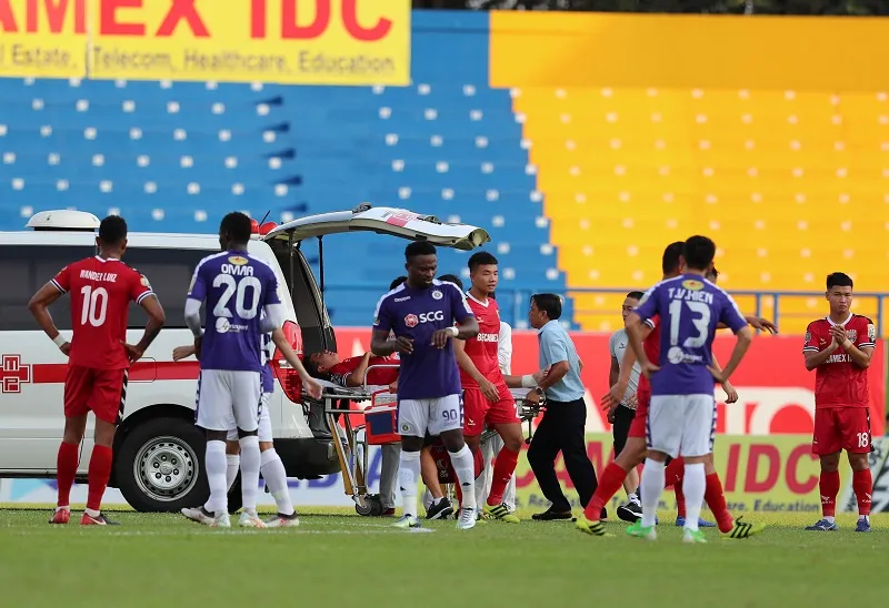 Cầu thủ Nguyễn Hùng Thiện Đức được chuyển đến bệnh viện 115 (TPHCM) ảnh 6