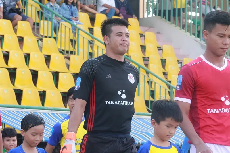 Hà Tĩnh duy trì ngôi đầu bảng sau vòng 13 giải hạng Nhất 2019 ảnh 1