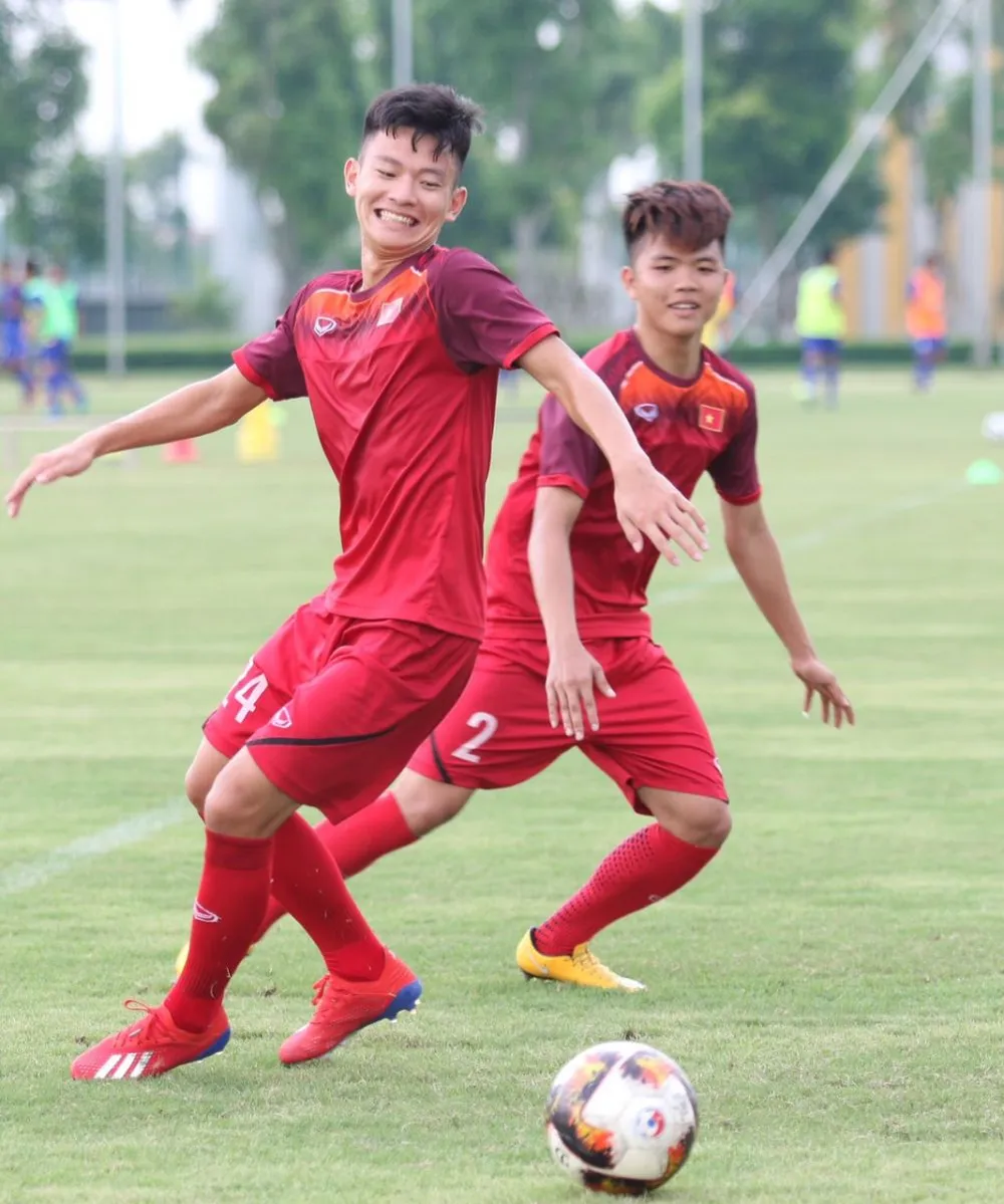 U18 Việt Nam sang tập huấn tại Nhật Bản ảnh 1