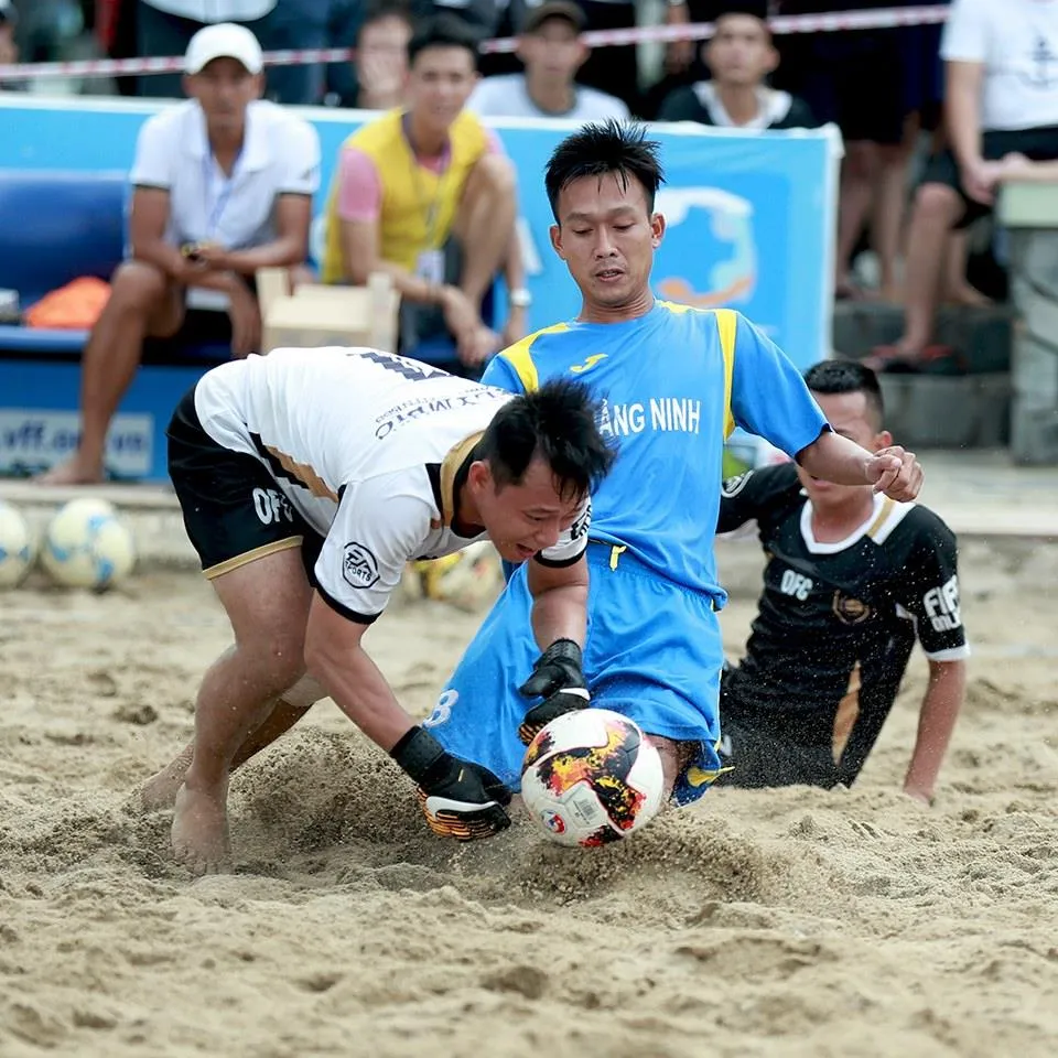 Gia Việt thắng 2 trận, nhưng đều ở loạt sút luân lưu nên chỉ được 2 điểm. Ảnh: Đoàn Nhật