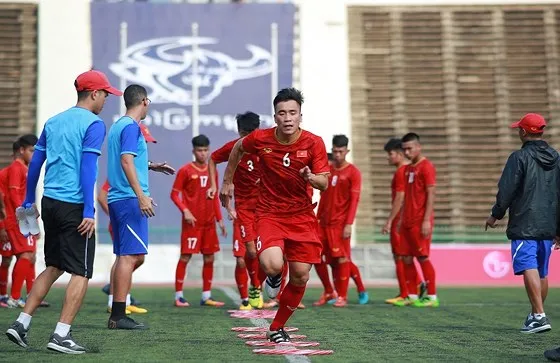 Đội tuyển U22 Việt Nam chuẩn bị gặp đội tuyển U22 Trung Quốc ảnh 1