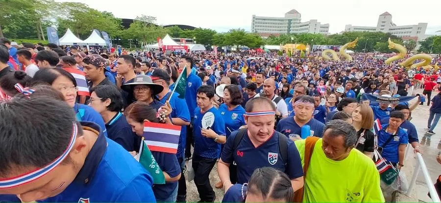 Thái Lan - Việt Nam 0-0: Chia điểm trên sân khách ảnh 2