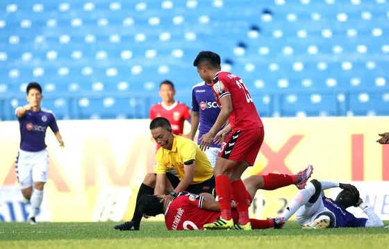 Trọng tài người Malaysia sẽ điều khiển trận Thanh Hóa - Viettel ảnh 1