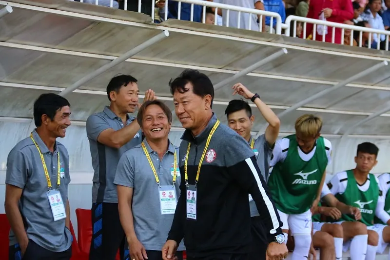 Nhiều đội V-League rục rịch điều chỉnh lực lượng ảnh 2