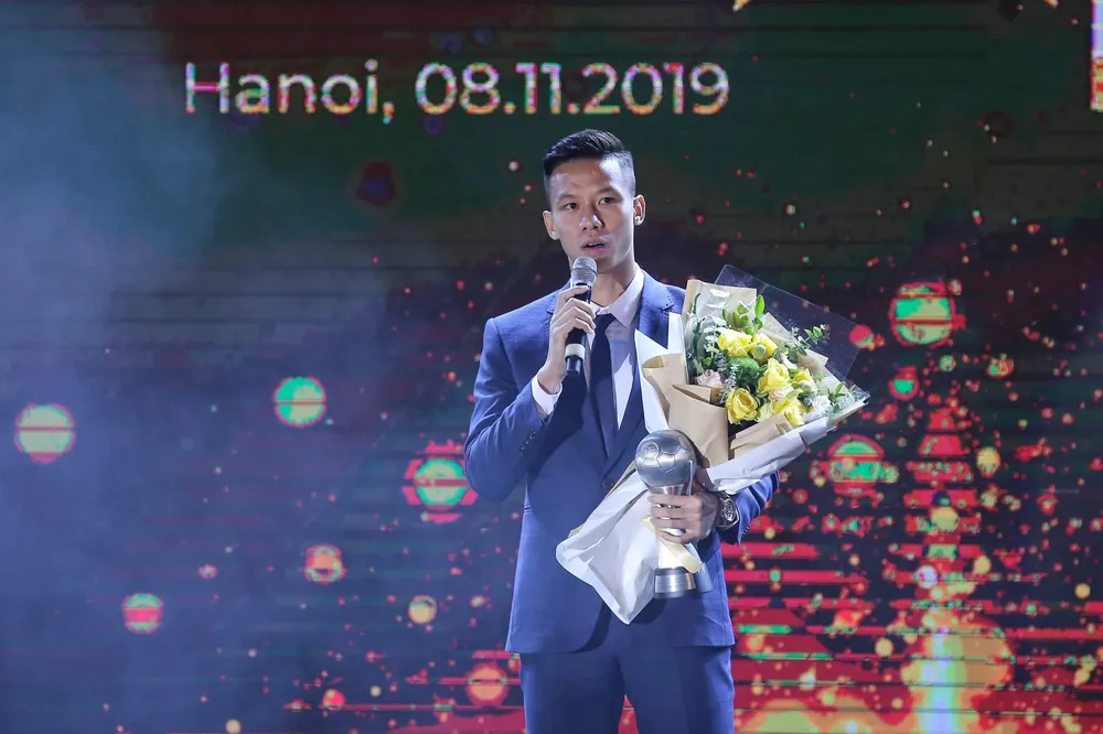 HLV Park Hang-seo và Quang Hải tỏa sáng ở AFF Awards Night 2019 ảnh 6