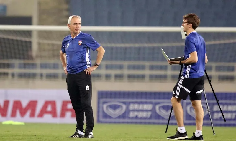 UAE làm quen sân Mỹ Đình ảnh 2