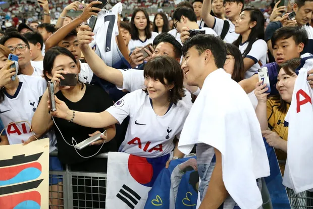 Văn Hậu được đề cử hạng mục cầu thủ trẻ xuất sắc châu Á 2019 ảnh 1