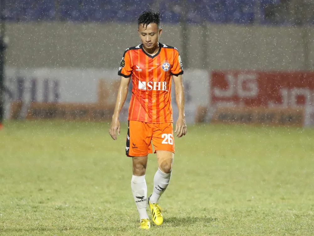 Võ Huy Toàn bất ngờ chia tay đội bóng sông Hàn. Ảnh: Viết Định 