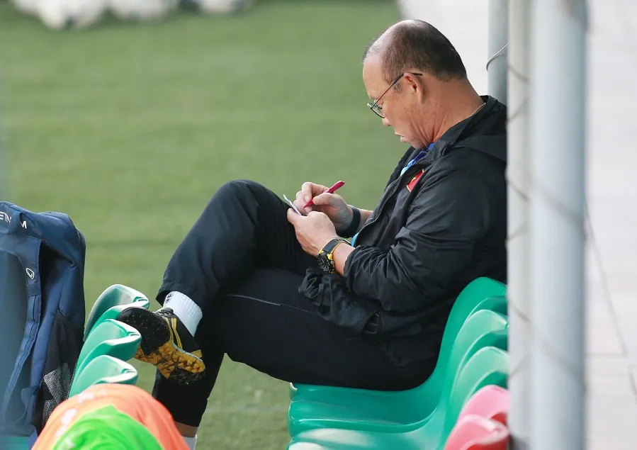 Trung vệ Duy Mạnh: Thầy Park luôn truyền tinh thần dân tộc đến các cầu thủ ảnh 2