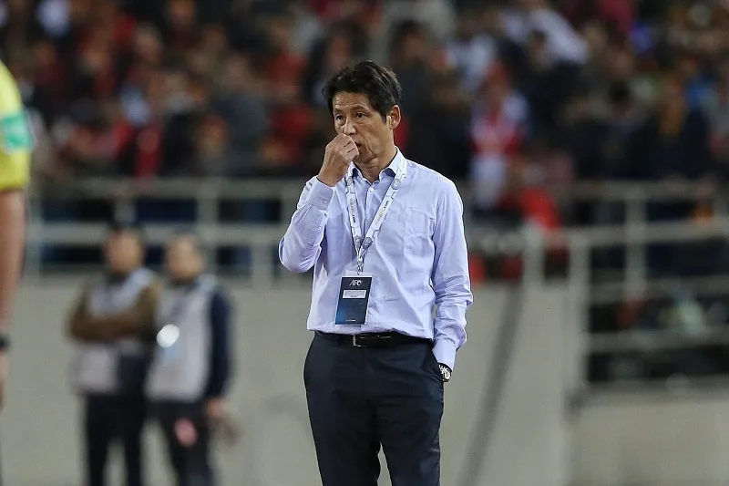 HLV Akira Nishino lo lắng cho hành trình còn lại của Thái Lan. Ảnh: Minh Hoàng