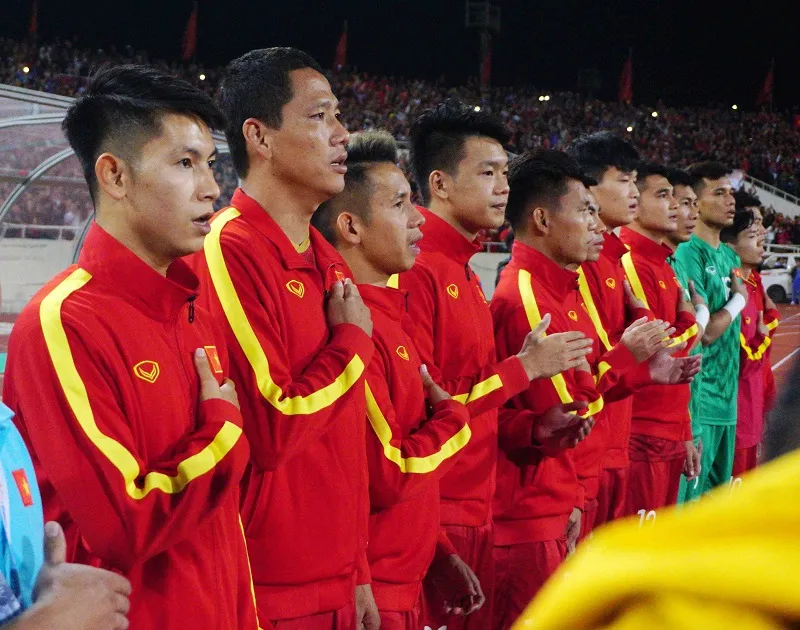 Những hình ảnh đáng nhớ qua trận Việt Nam - Thái Lan ảnh 1