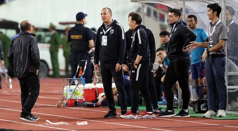 Những hình ảnh đáng nhớ qua trận Việt Nam - Thái Lan ảnh 8