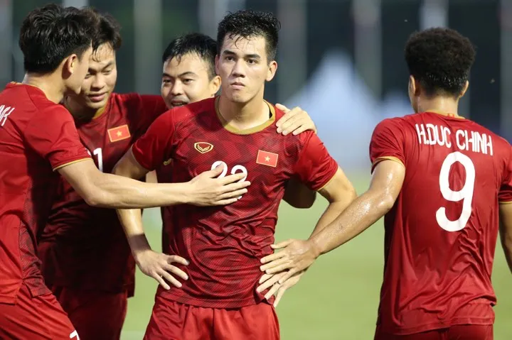Những con số đáng nhớ của vòng bảng môn bóng đá SEA Games 30 ảnh 2