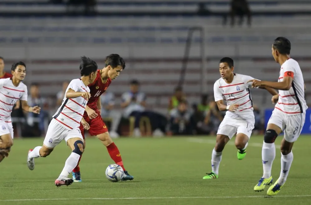 Việt Nam - Campuchia 4-0: Nhẹ nhàng vào chung kết ảnh 3