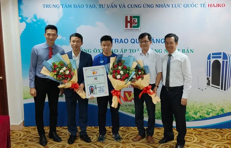 Thêm nhiều bạn đồng hành đến với U23 Việt Nam ảnh 1