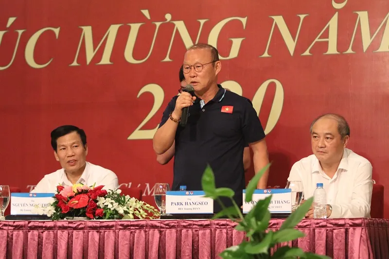 Bộ trưởng Nguyễn Ngọc Thiện giao nhiệm vụ cho U23 Việt Nam ảnh 2