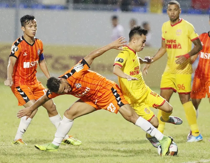 Thầy trò HLV Lê Huỳnh Đức hội quân sớm chuẩn bị cho V-League 2020 ảnh 2