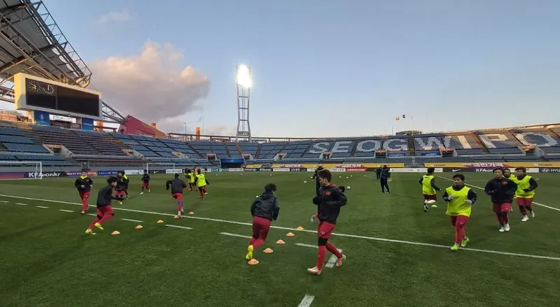 HLV Park Hang-seo dự khán trận ‘chung kết’ của tuyển nữ Việt Nam ảnh 1