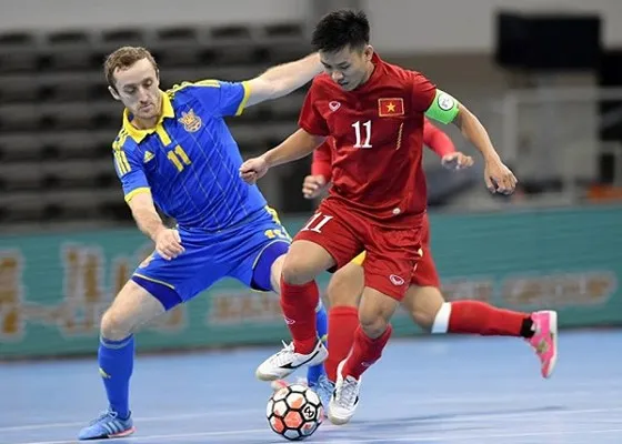 Thủ quân Trần Văn Vũ về nước vào tối 14-2 