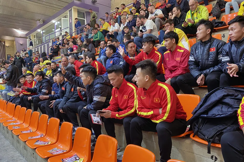 ĐT futsal Việt Nam thả lỏng và thư giãn cuối tuần ảnh 2