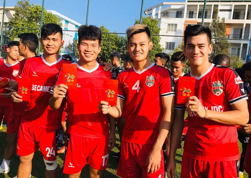 Tiến Linh, Đông Triều, Tấn Tài... sẽ là những trụ cột của B.BD ở LS V-League 2020. Ảnh: BFC