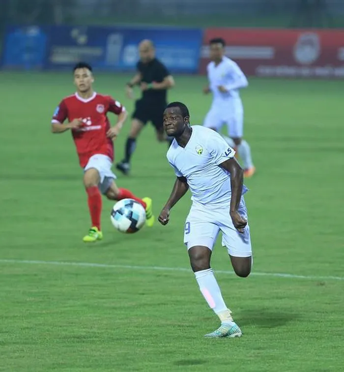 Trụ hạng, cái vòng ‘kim cô’ khó gỡ của bóng đá miền ĐBSCL ảnh 2