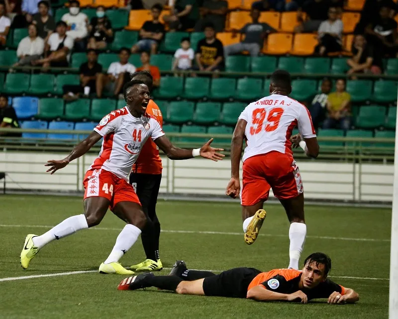 Balde lập cú đúp cho CLB TPHCM. Ảnh: CLB TPHCM