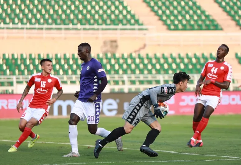 Ông Chung Hae-soung tin Tiến Dũng sẽ sớm trở lại ảnh 1