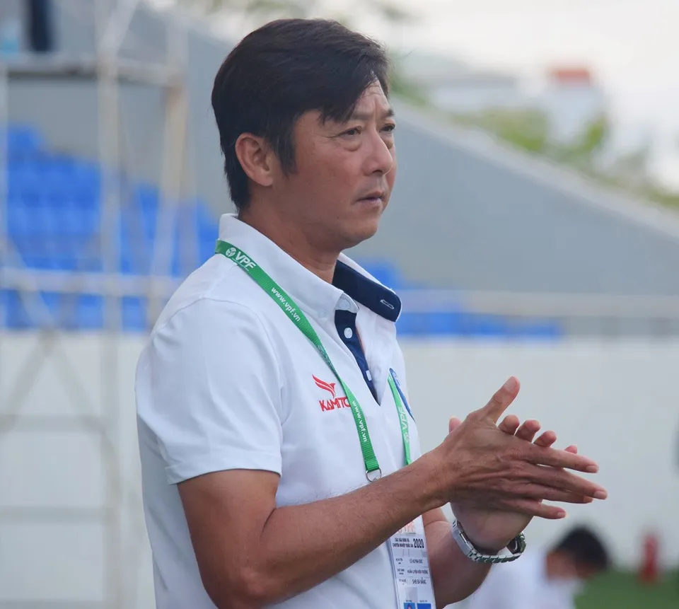 HLV Lê Huỳnh Đức: “Không có khán giả, cầu thủ ra sân chả có động lực gì” ảnh 1