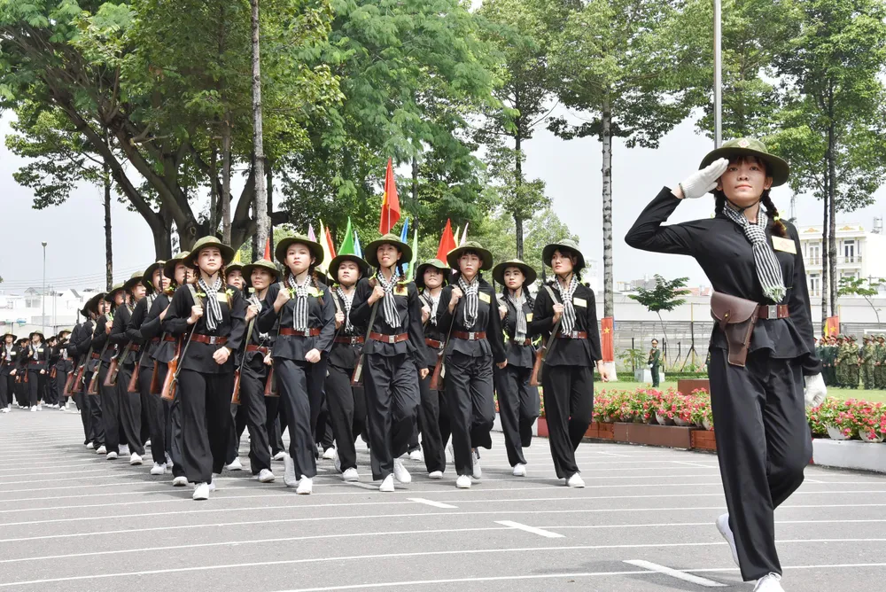 Trung đoàn Gia Định đón nhận Huân chương bảo vệ Tổ quốc Hạng III ảnh 6