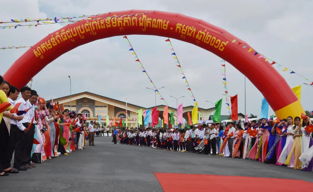 Tăng cường quản lý, bảo vệ và đảm bảo an ninh trật tự khu vực biên giới ảnh 4