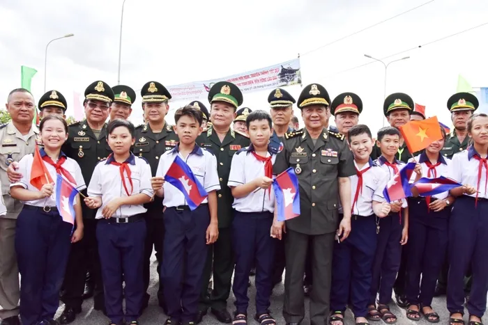 Tăng cường quản lý, bảo vệ và đảm bảo an ninh trật tự khu vực biên giới ảnh 6